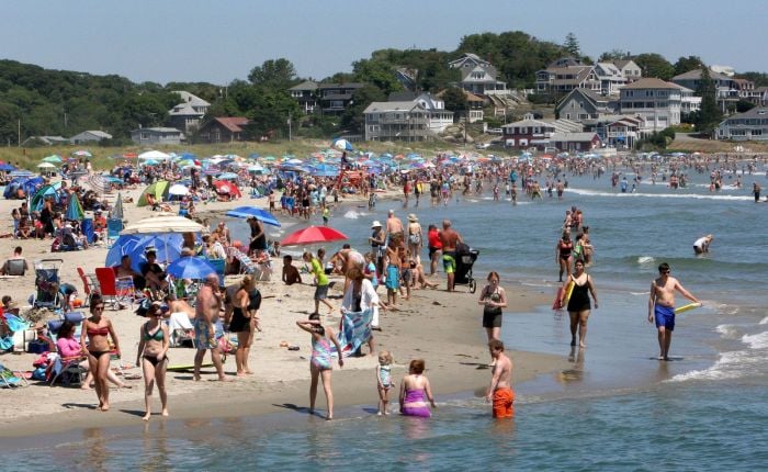 Wingaersheek Beach Crowds