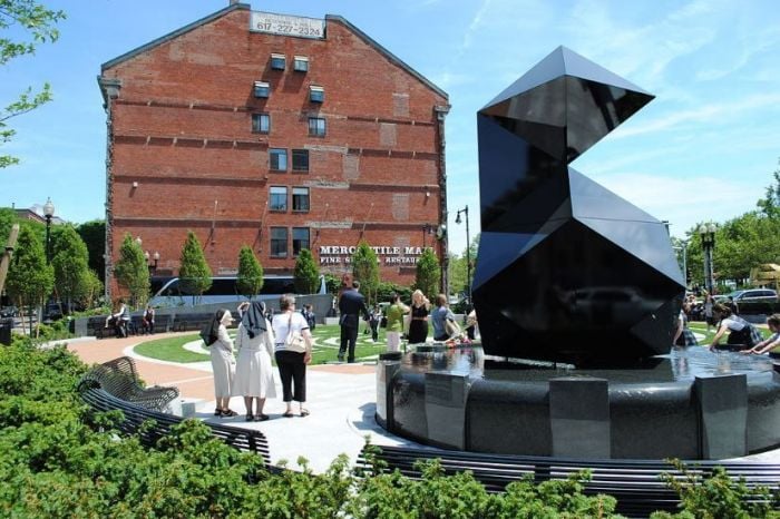 boston-armenian-sculpture-greenway-park