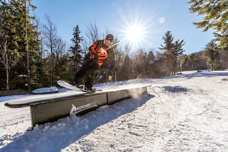 Crotched Mountain snowboarder