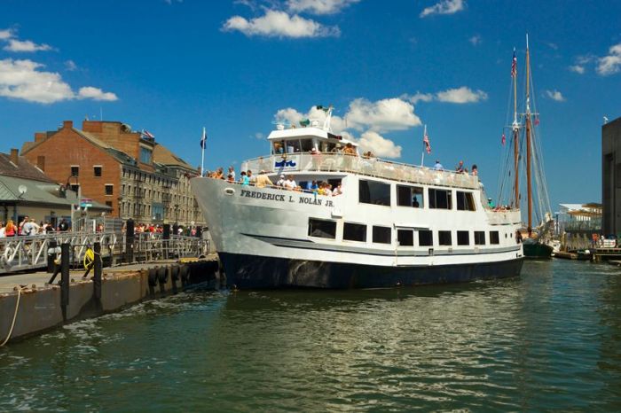 boston harbor city cruises whale watching